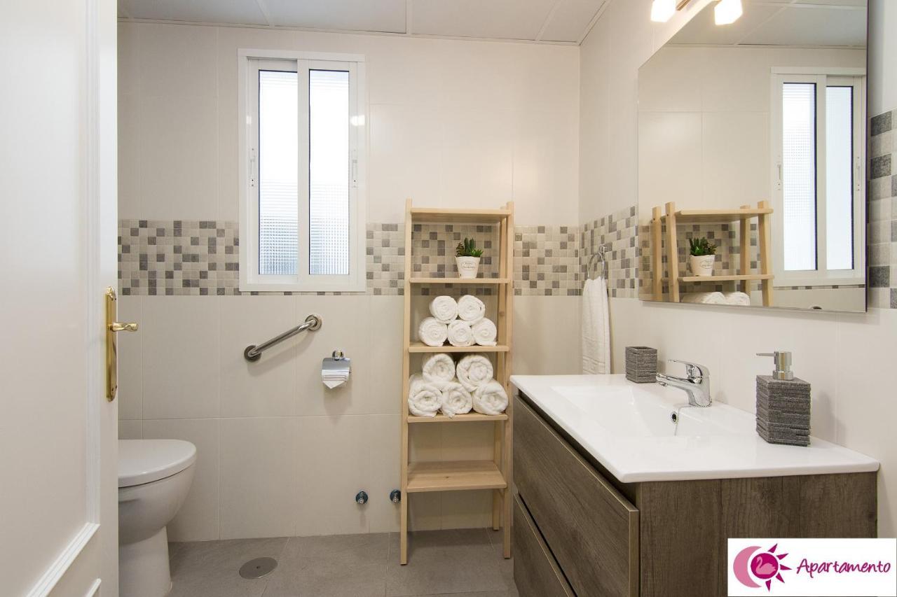 Apartamentos Cisne กรานาดา ภายนอก รูปภาพ